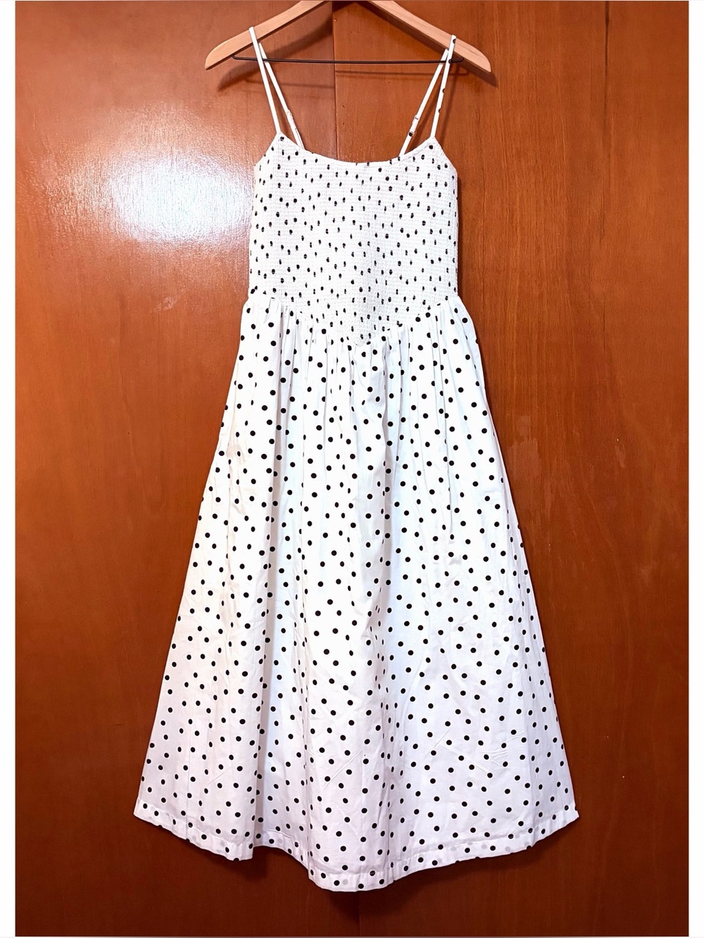Abercrombie & Fitch Polka Dot Dipped Waist Smocked Midi Dress White - Picture 4 of 11